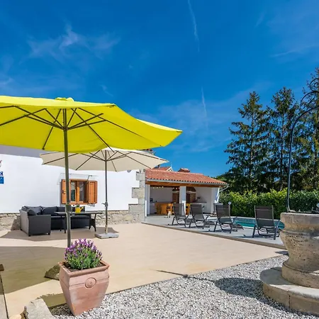 Irena Labin, A Cozy And Charming Near The *