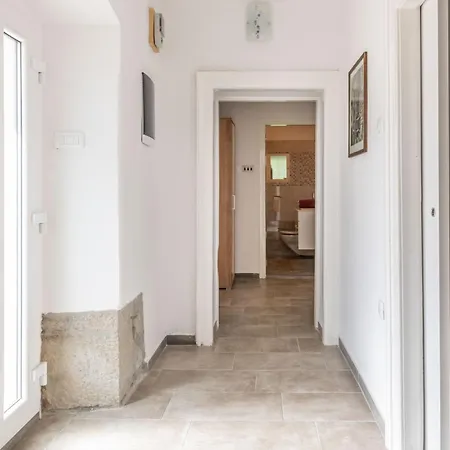 Irena Labin, A Cozy And Charming Near The *